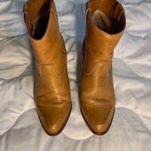 The Wild Pair Womens Cowgirl Leather boots Size 5.5 B
